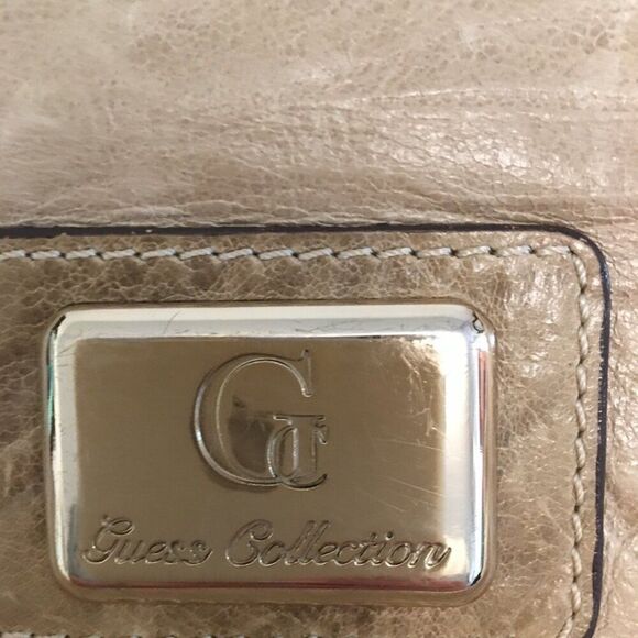 Guess Collection Beige Leather Studded Shoulder Bag With Gold Hardware - Picture 6 of 7